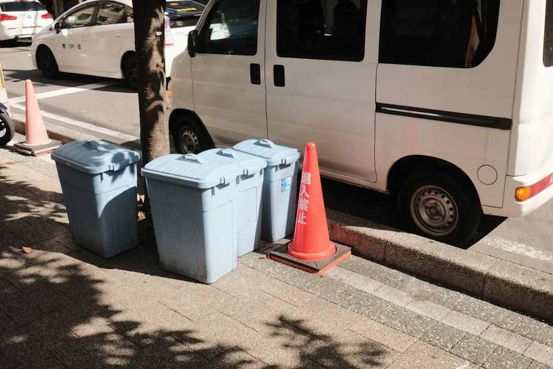亚克力字与烤漆字耐久性对比及适用门店场景分析